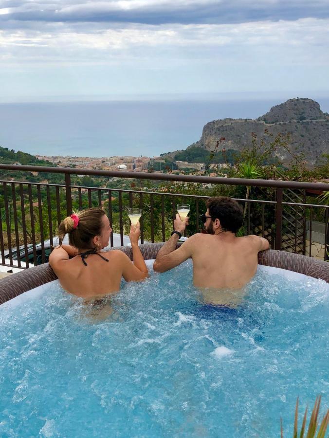 B&B Roomantic & Piscina Idromassaggio Cefalu Ngoại thất bức ảnh
